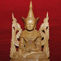 Buddha auf Lotosthron kl