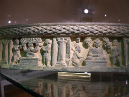 Flachrelief mit zwei Darstellungen