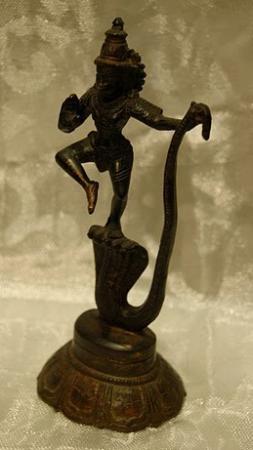 Schiva auf der Schlange tanzend