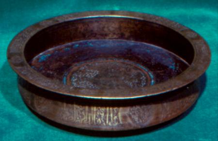 Flaches rundes Becken