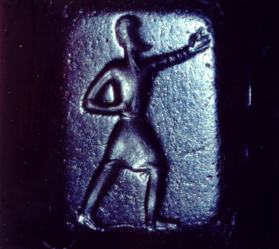 Cache oben stehende Person